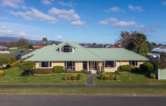 40 Easton Way, Levin