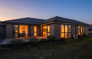 32A Bunyan Road, Coastlands