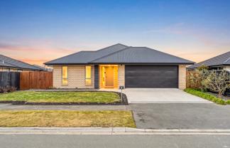 7 Petunia Drive, Wigram