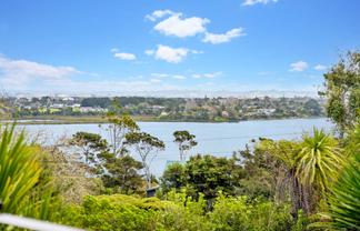 143 Attwood Road, Paremoremo