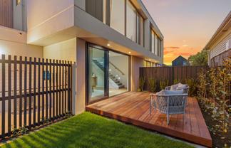 2/22 Clissold Street, Merivale
