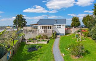 176 Portland Road, Portland