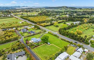 8 Brenda Gardner Way, Maunu