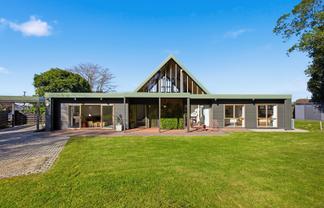 227 Grange Road, Otumoetai