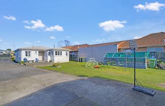 8 York Street, Glenholme