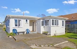 8 York Street, Glenholme