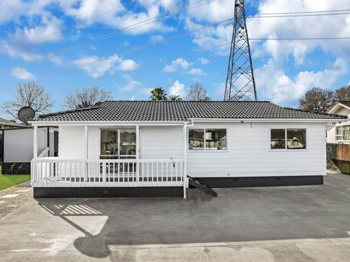 27 Palermo Place, Clover Park