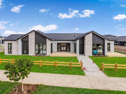 8 Arahi Road, Clevedon
