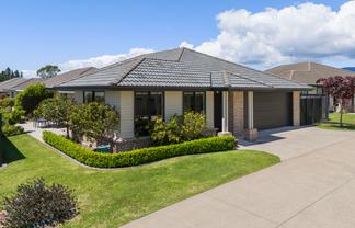 15/46 Sharp Road, Katikati