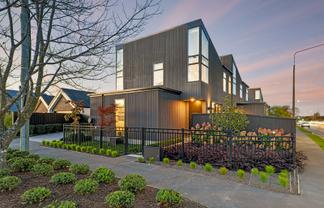 2 Bretts Road, Saint Albans