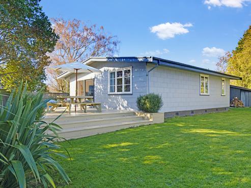 13 Harker Street, Waipawa