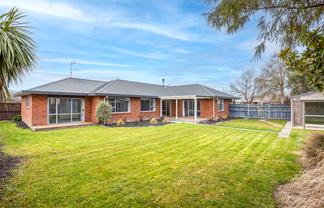 12 Kingsbury Ave, Rangiora