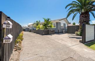 30 Convair Crescent, Mangere