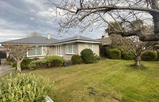 17 Springbank Street, Bryndwr