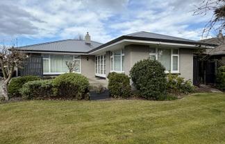 17 Springbank Street, Bryndwr