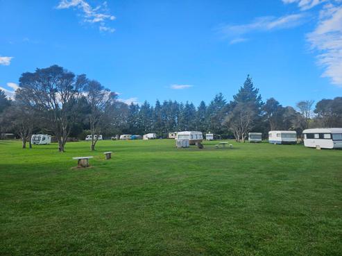 99 Breakneck Road, Herbert