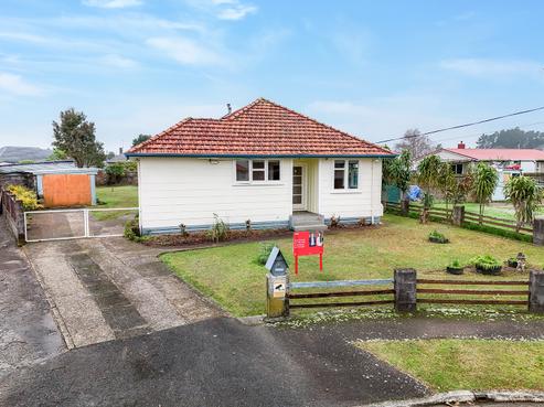 4 Lee Place, Bader