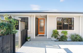 169 Welcome Bay Road, Welcome Bay