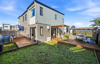 10 Crestview Rise, Papakura