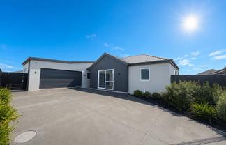 82 Westmoor Boulevard, Rolleston