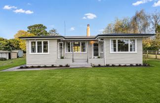 236 State Highway 26, Newstead