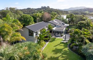 11 Riverside Drive, Point Wells