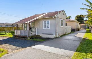 14 Fields Road, Manurewa