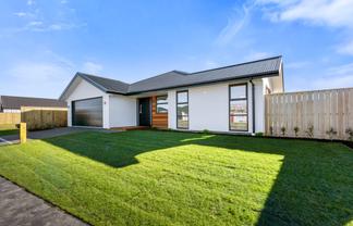 50 Falcons View Drive, ROLLESTON
