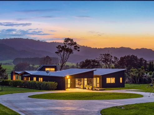2 Fern Road, Mangatangi