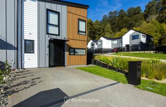 17 Dovey Katene Horvath Street, Wallaceville