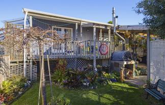 5 Te Whena Street, Otaki Beach