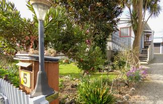 5 Te Whena Street, Otaki Beach
