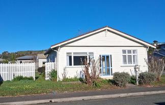 7 Hutcheson Street, Nelson South