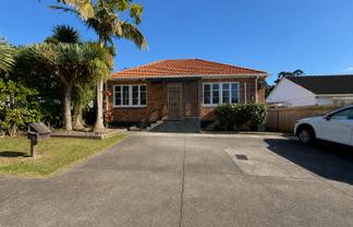 18 Renton Road, Mount Albert