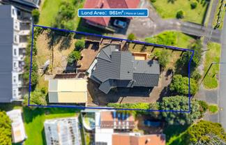 262 Great North Road, Henderson