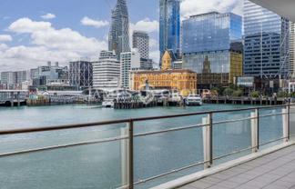 PREMIUM OFFICE WITH HARBOUR VIEWS