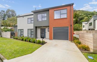 62a Akatarawa Road, Brown Owl