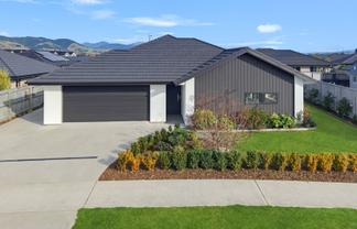 3 Holstein Lane, Richmond