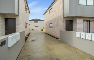 6/4017 Great North Road, Glen Eden