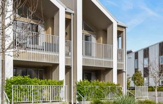 14/2 Warrant Officer Lane, Hobsonville