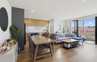 104/5 Dishys road, Flat Bush