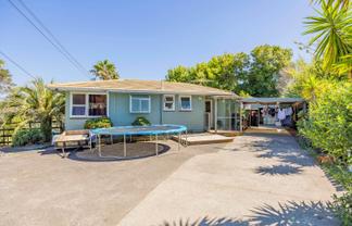 438 Don Buck Road, Massey