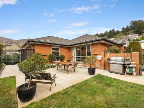 17 The Tors, Heathcote Valley