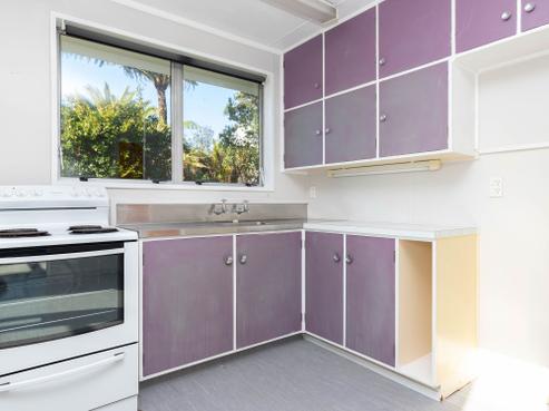 86A Henley Street, Westport