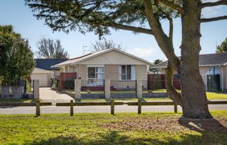 40 Oakley Crescent, Hornby