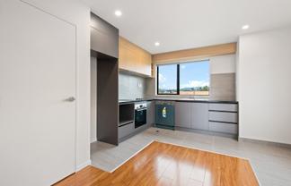 24 Red Arches Road, Henderson