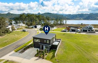 18 Pinnacles Lane, Pauanui