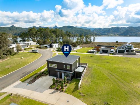 18 Pinnacles Lane, Pauanui