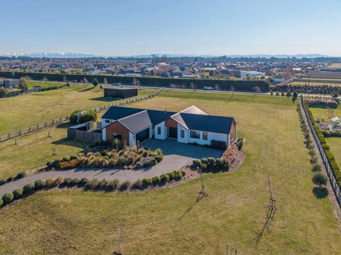 37 Silver Peaks Drive, West Melton