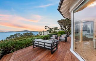 220 Lake Road, Takapuna